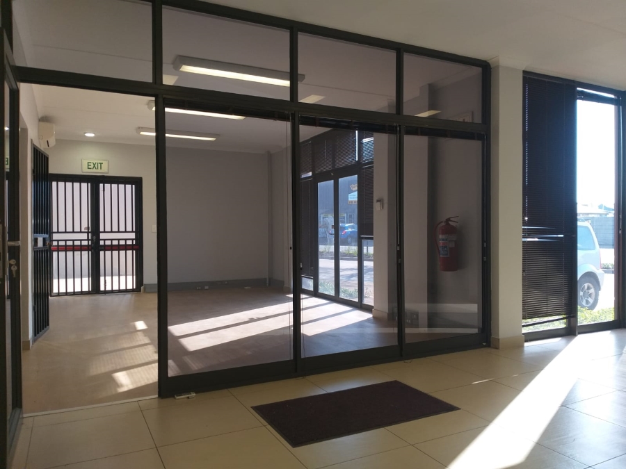 To Let Commercial Property for Rent in Stikland Western Cape